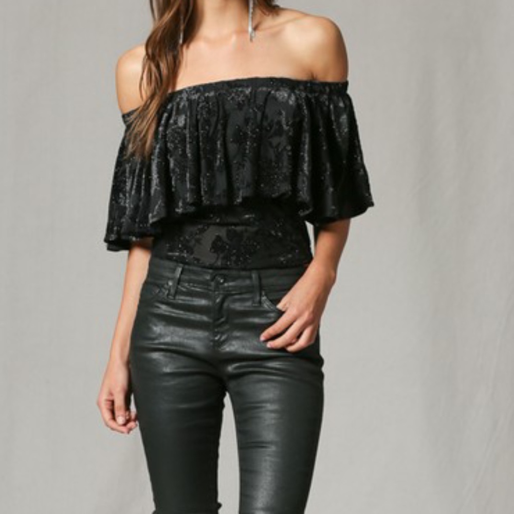 NWT Off-the-should Velvet Burnout Glitter Top